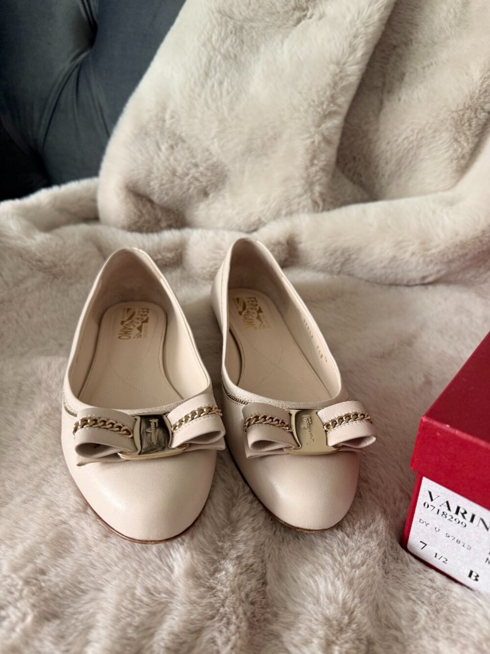 Salvatore Ferragamo Varina Leather Sandals Flats Ballerinas Shoes